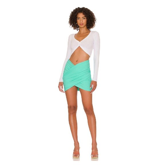 Superdown Lessie V Ruched Mini Skirt Sz Small - Picture 1 of 9